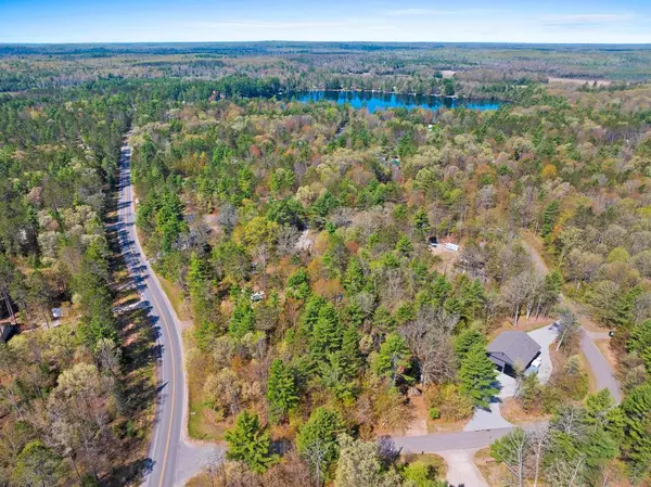 Crivitz, WI 54114,15390 JACKLIN HEIGHTS CIRCLE