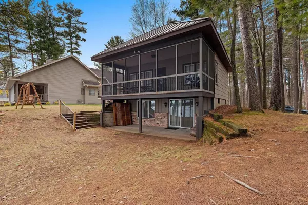 Clintonville, WI 54929,N2706 NORTH SHORE DRIVE