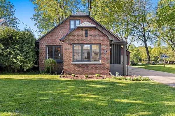 Shawano, WI 54166,302 RIVER HEIGHTS