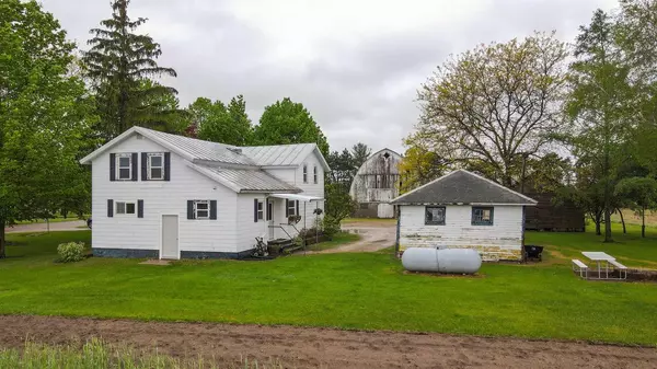 Waupaca, WI 54981,E3722 COUNTY ROAD EE