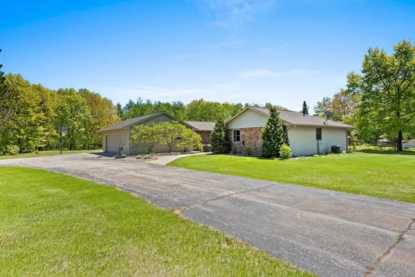 1649 HAZELWOOD DRIVE, Sobieski, WI 54171