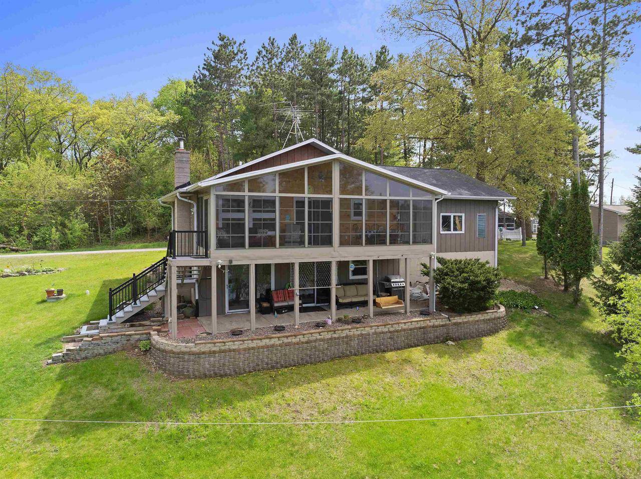 W5068 CTY RD K, Montello, WI 53949