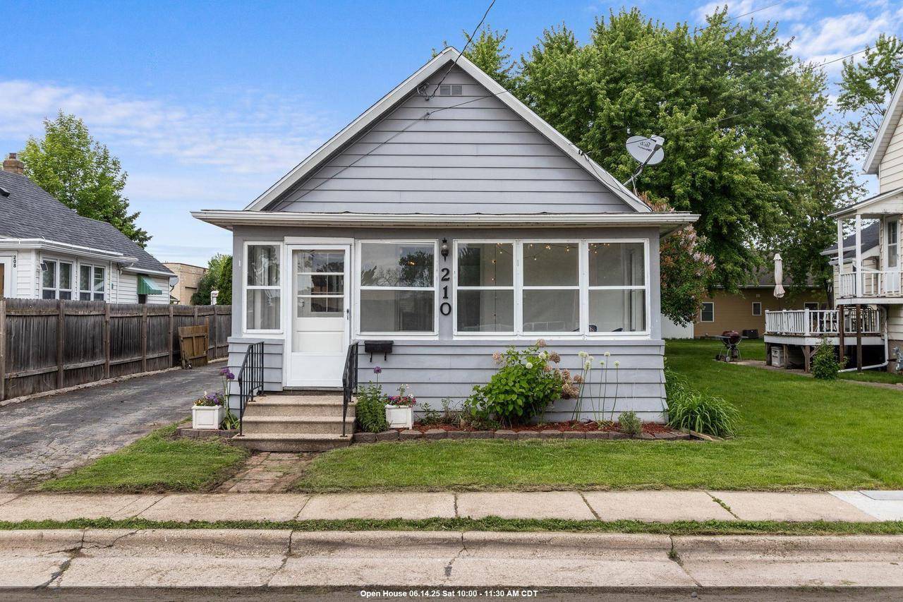 210 HEWITT STREET, Neenah, WI 54956