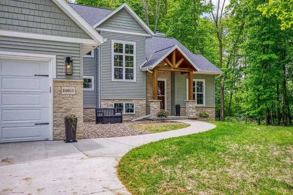 Fremont, WI 54940,E9615 WOODS EDGE DRIVE