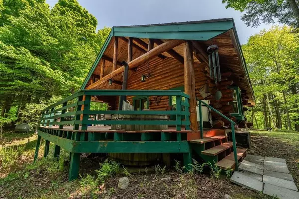 Athelstane, WI 54104,N12203 BEAR CAVE ROAD