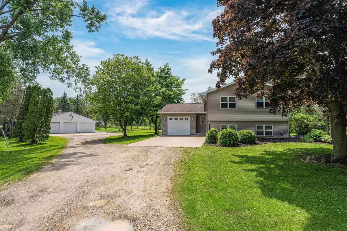 Black Creek, WI 54106,W4819 COUNTRY GATE LANE