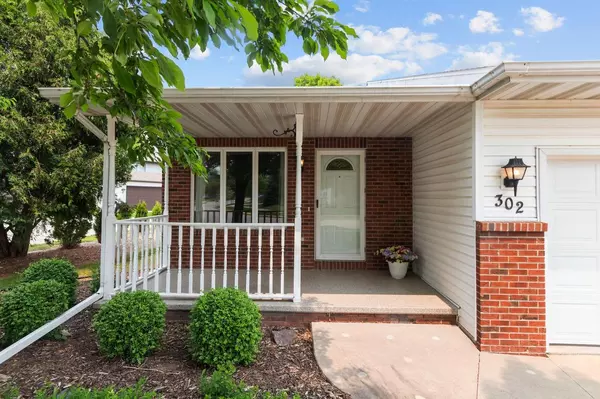 Kimberly, WI 54136,302 PARKSIDE COURT