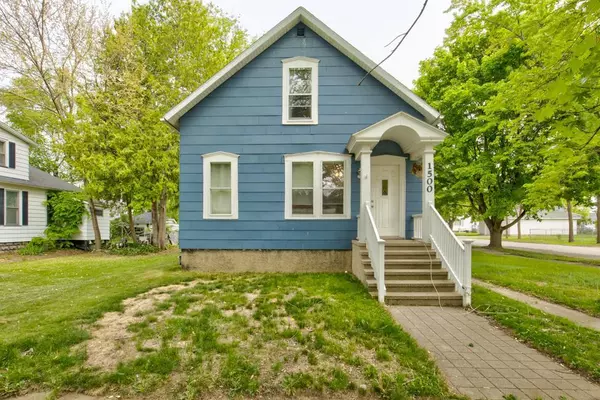 1500 25TH AVENUE, Menominee, MI 49858