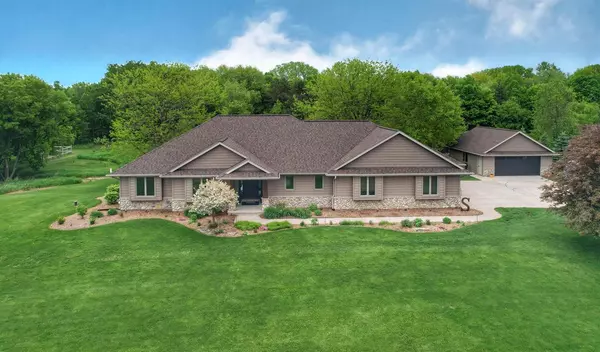 Pulaski, WI 54162,4550 DEER RIDGE LANE