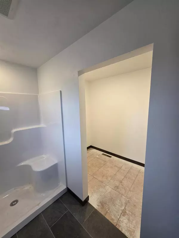 Kaukauna, WI 54130,2023 WHITE DOVE LANE