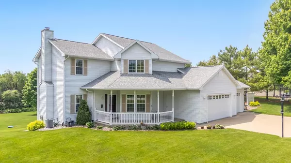 W8943 LIBERTY HILL COURT, New London, WI 54961
