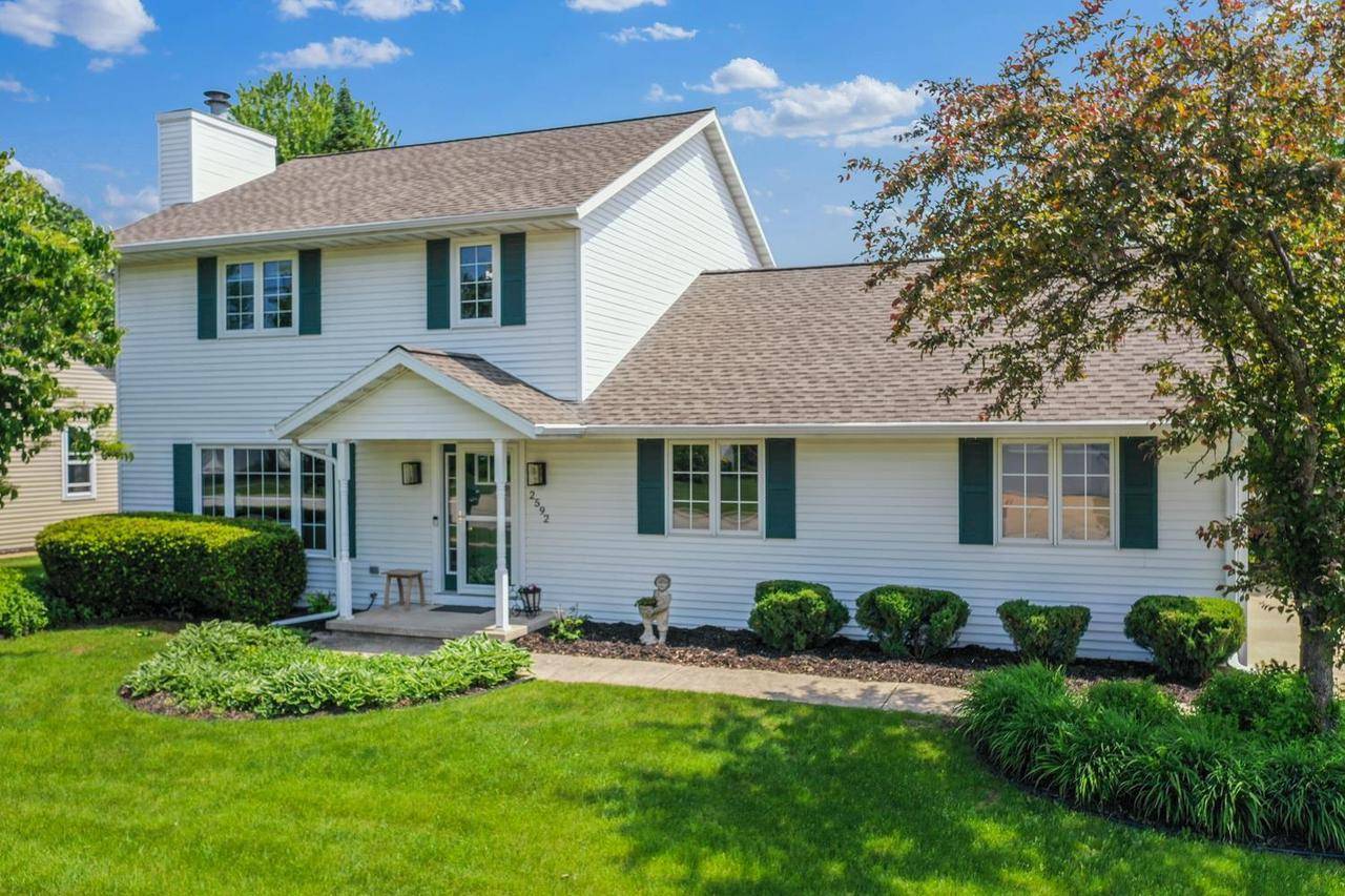 2592 RADINZ ROAD, Green Bay, WI 54311