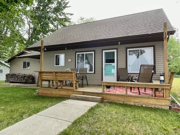 Luxemburg, WI 54217,573 ARROWHEAD BEACH ROAD