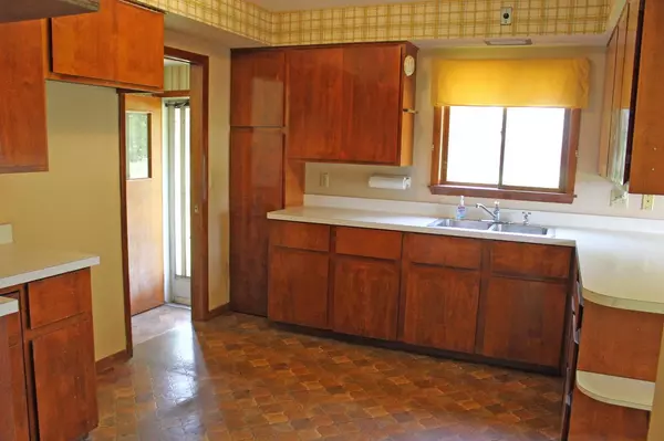 Omro, WI 54963,5461 E REIGHMOOR ROAD