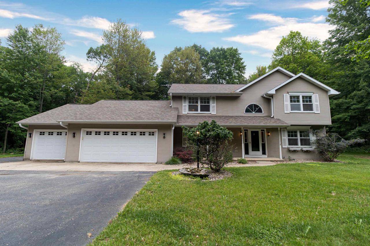 N2559 PLEASANT VIEW LANE, Waupaca, WI 54981