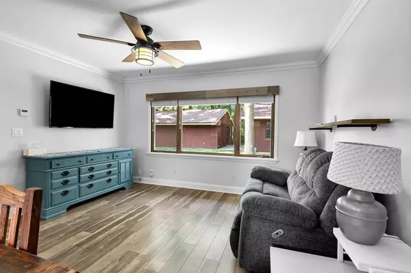 Cecil, WI 54111,W4392 CRYSTAL DRIVE