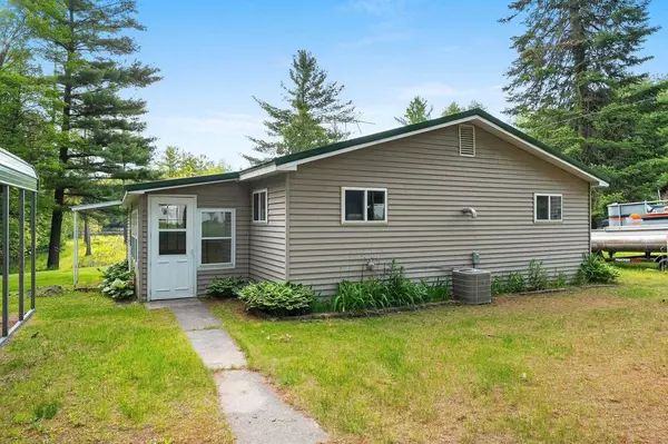 W9173 W 10TH ROAD, Pound, WI 54161