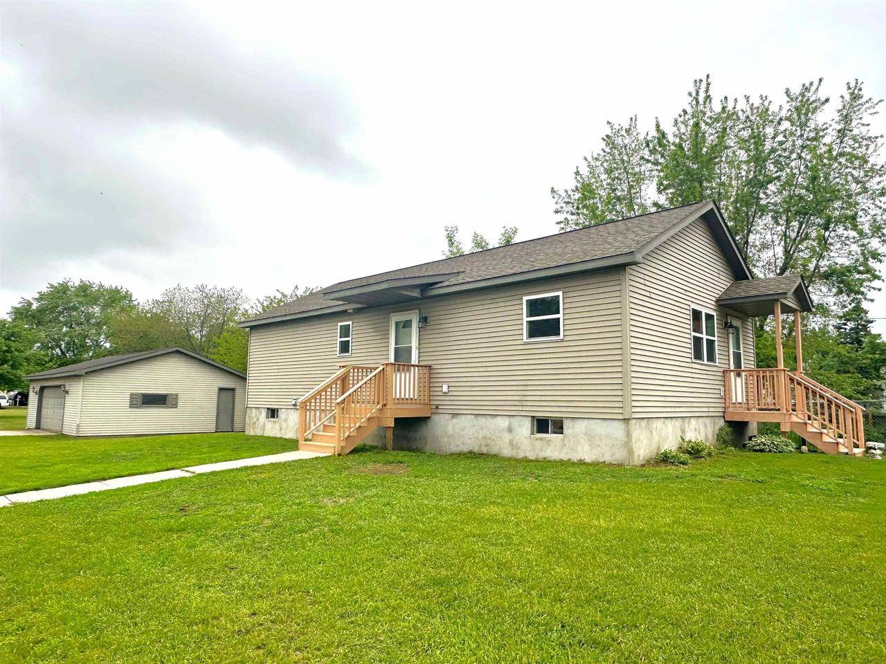 350 ALIMEDA STREET, Marinette, WI 54143
