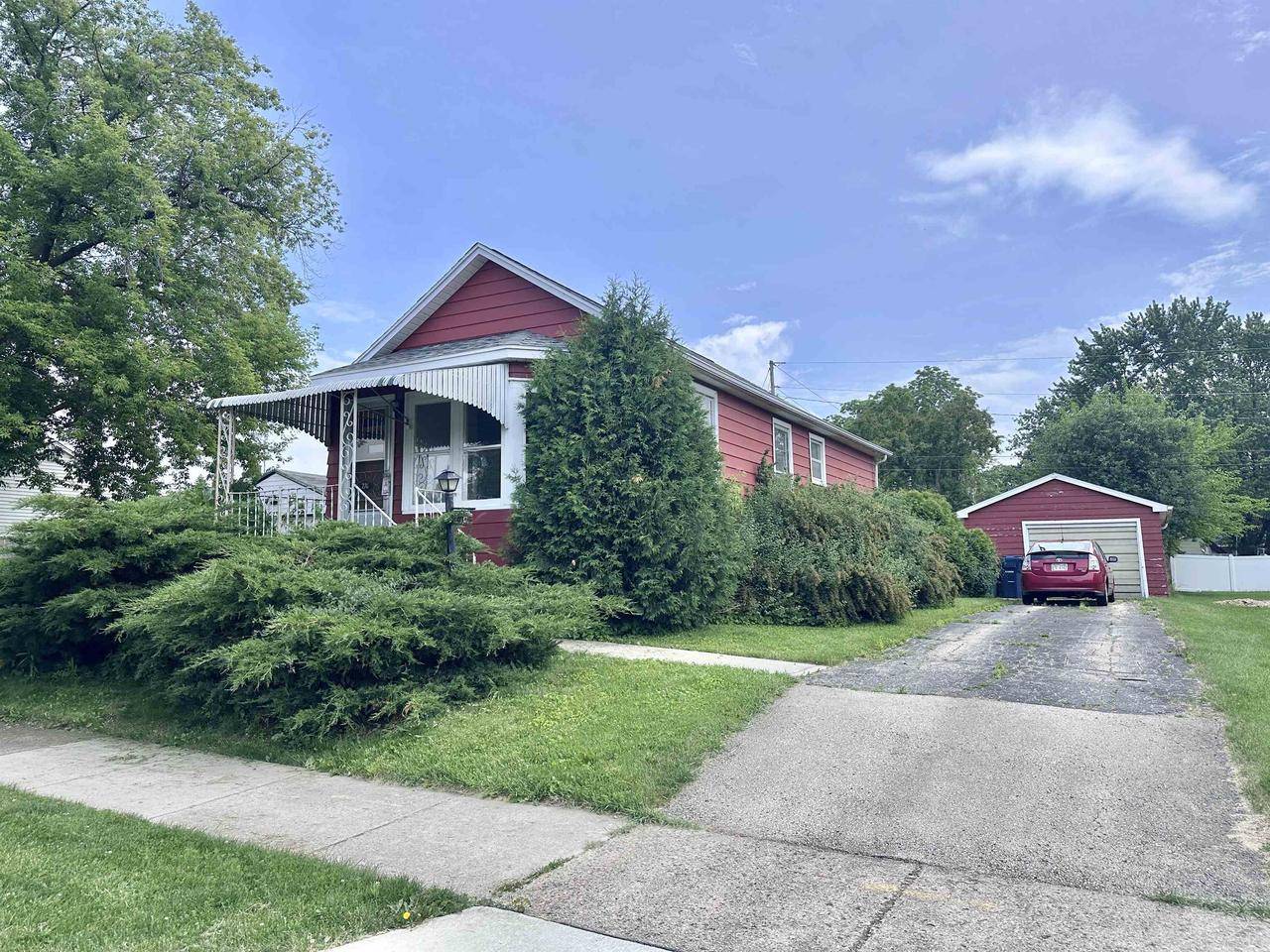 276 E COTTON STREET, Fond Du Lac, WI 54935