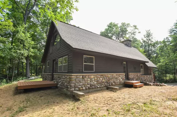 Waupaca, WI 54981,N1381 W STRATTON ROAD