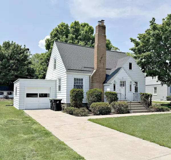 217 1ST STREET, Menominee, MI 49858