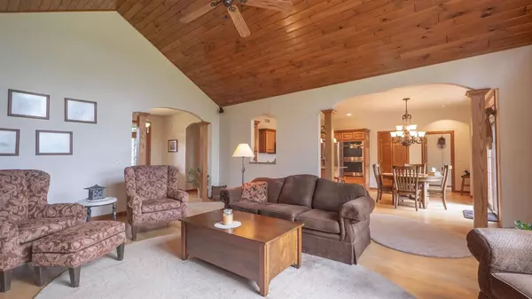 Iola, WI 54945,N7331 MAPLE RIDGE TRAIL