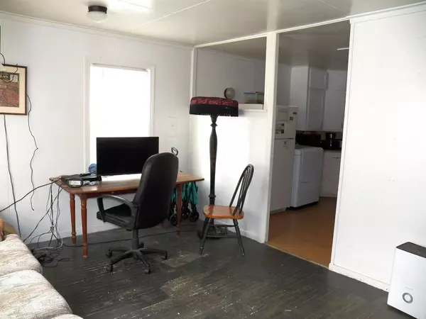 Sturgeon Bay, WI 54235,914 N 6TH PLACE