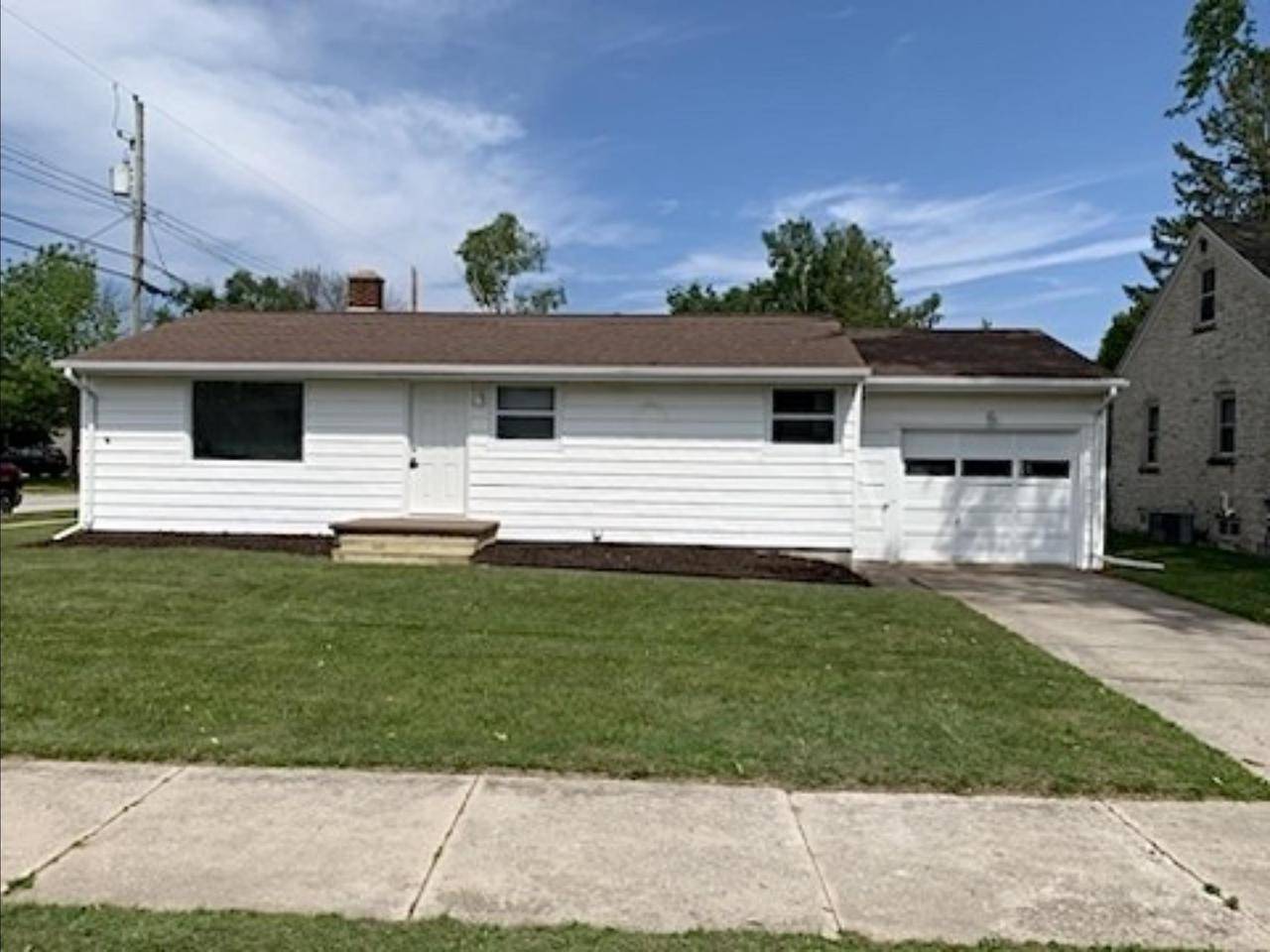 1019 LOWELL STREET, Two Rivers, WI 54241