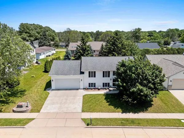 Kaukauna, WI 54130,1504 ORCHARD DRIVE