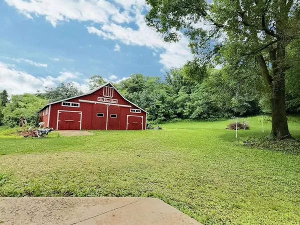 Omro, WI 54963,3182 QUARRY DRIVE