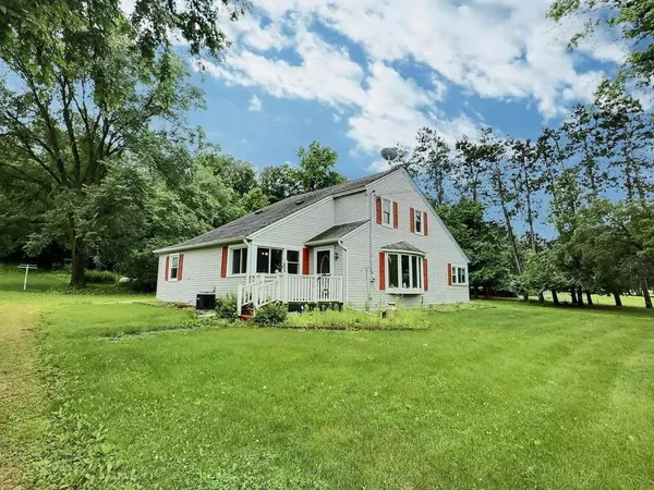 3182 QUARRY DRIVE, Omro, WI 54963