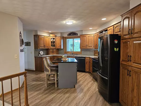 Hortonville, WI 54944,W9991 KELLY DRIVE