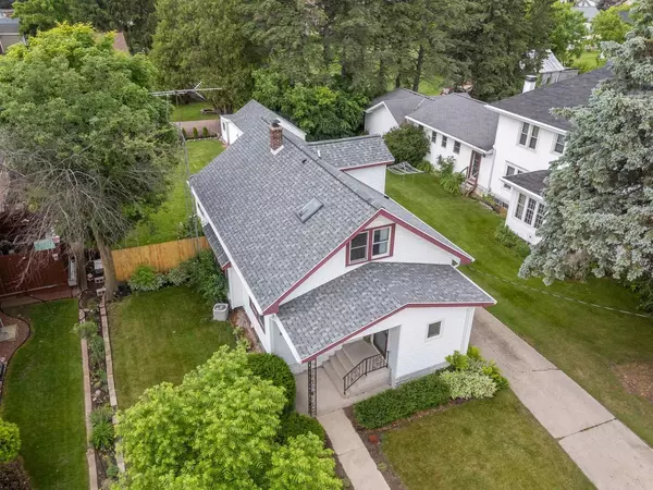 912 N 11TH STREET, Manitowoc, WI 54220