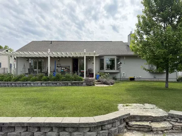 Marinette, WI 54143,2131 TORI LANE