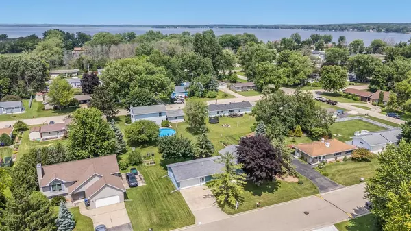 Winneconne, WI 54986,914 ELM STREET