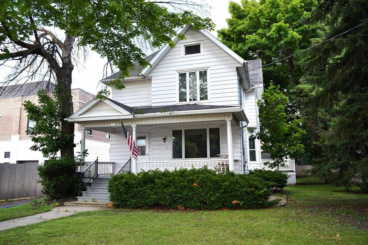 1310 JACKSON STREET, Oshkosh, WI 54901