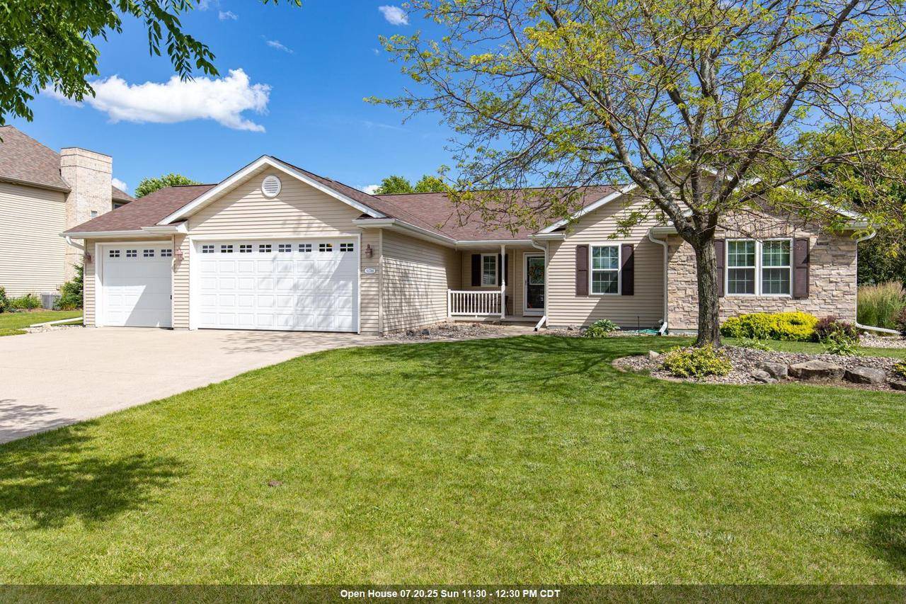 N1766 MEDINA DRIVE, Greenville, WI 54942