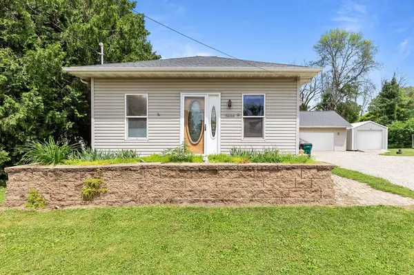 W8984 STATE RD 96, Hortonville, WI 54944