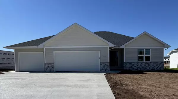 1645 FRONTIER ROAD, Luxemburg, WI 54217