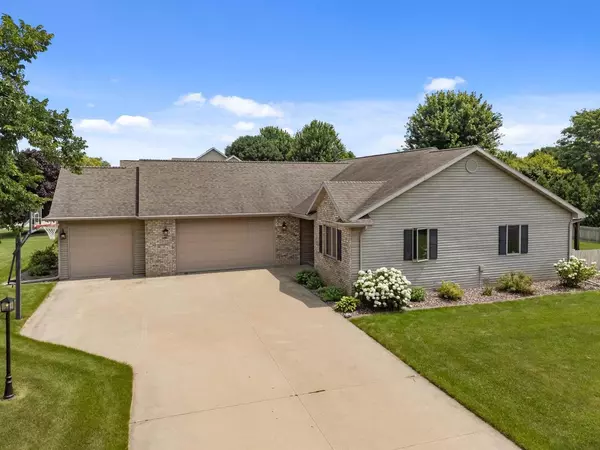 W6075 MOONFLOWER DRIVE, Appleton, WI 54915