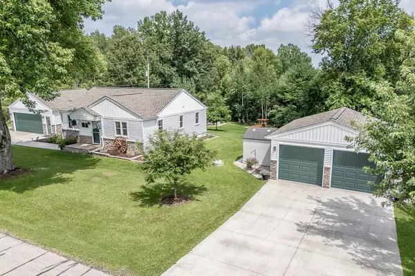Hortonville, WI 54944,N2742 GIVENS ROAD