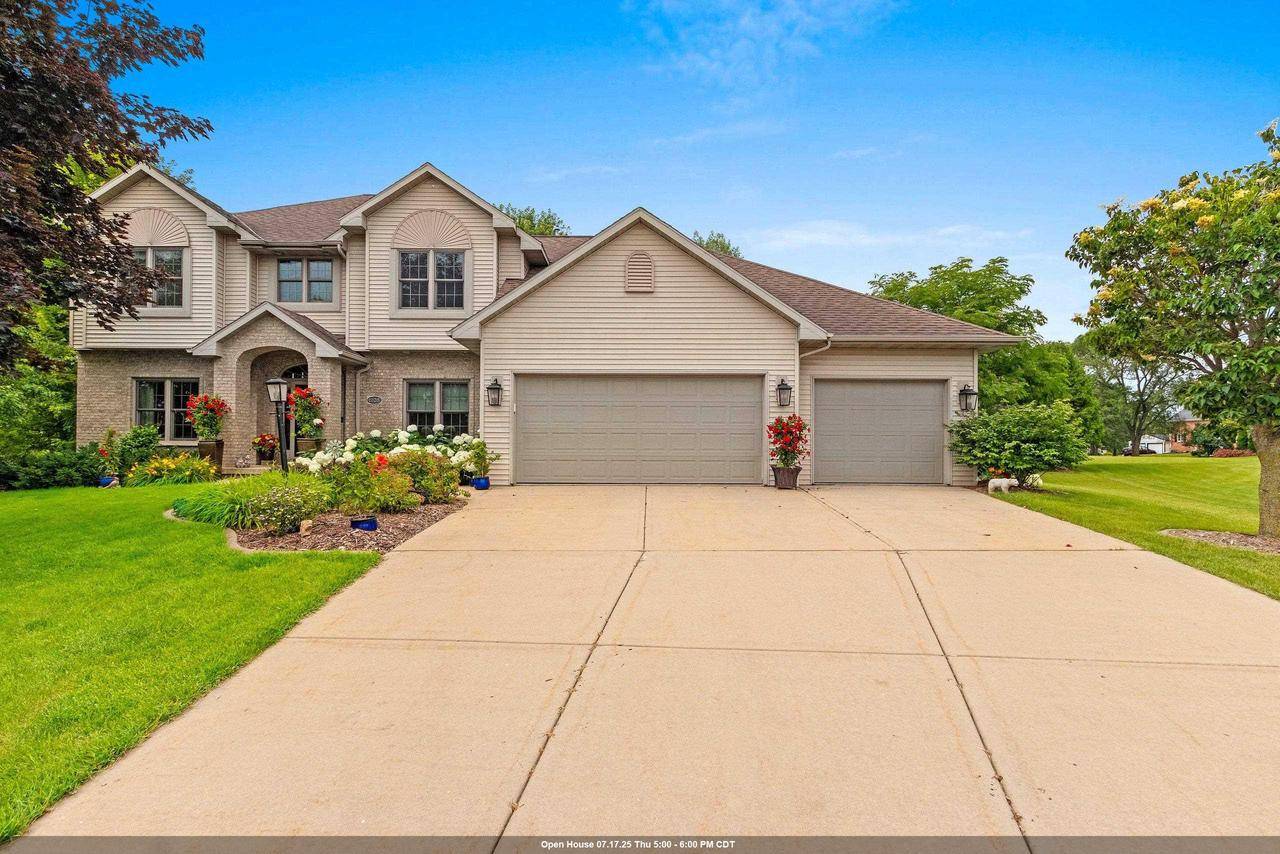 1108 HOKS RIDGE LANE, De Pere, WI 54115