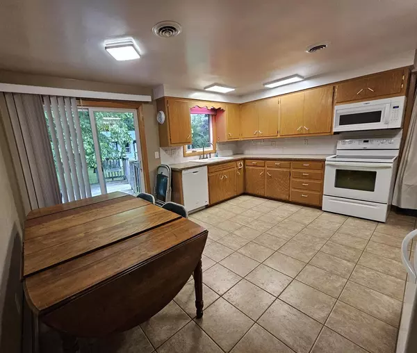 Waupaca, WI 54981,515 PARK AVENUE