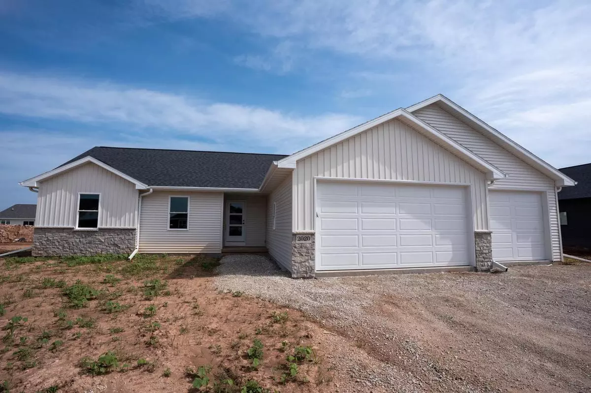 Kaukauna, WI 54130,2020 RED FOX LANE