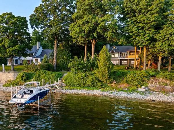 4495 BAY SHORE DRIVE, Sturgeon Bay, WI 54235