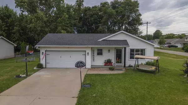 Omro, WI 54963,807 MCKINLEY AVENUE