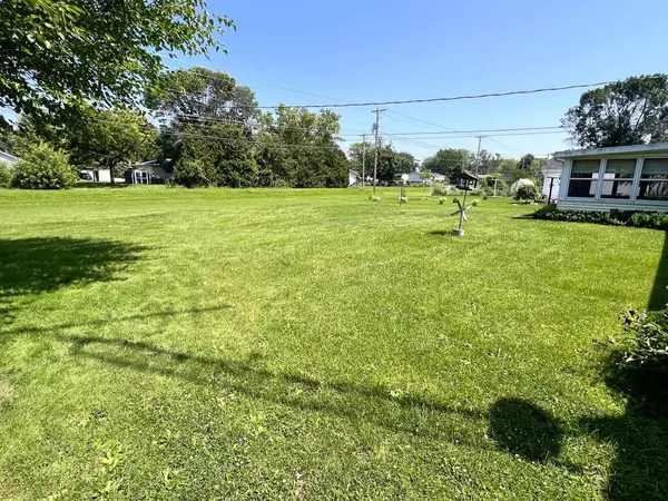 North Fond Du Lac, WI 54937,320 WISCONSIN AVENUE