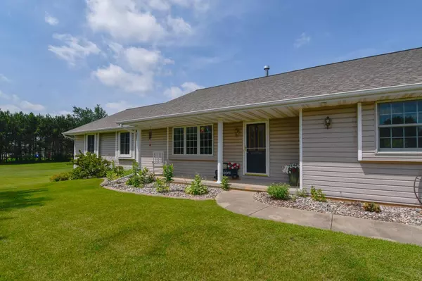 Pulaski, WI 54162,7645 BREEZE LANE