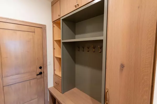 Menasha, WI 54952,W5872 DELTA DRIVE