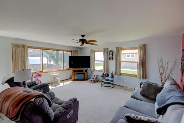 Oshkosh, WI 54901,28 LAKE STREET
